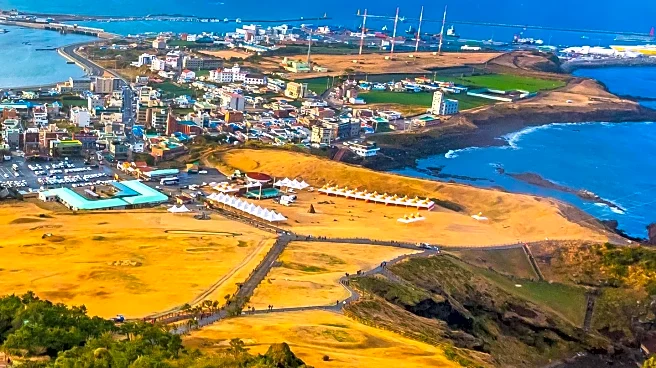 Jeju Island Police Enforce Guidelines for Tourist Behavior Amid Surge