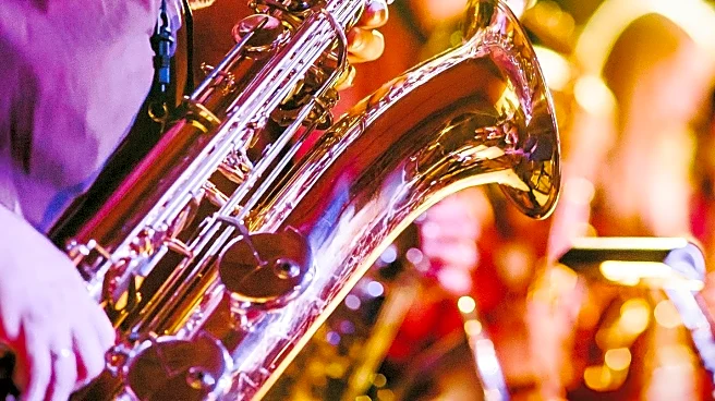 Jazz Band Delights Passengers on Delayed Flight with Impromptu Performance