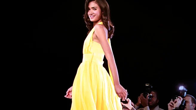Blind Models Showcase Fashion and Feeling at Oak Brook Runway