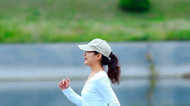 Fitness Coach Promotes 'Japanese Walking' Method for Enhanced Health Benefits