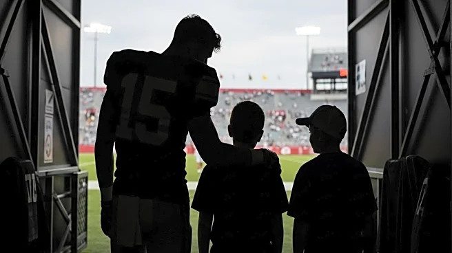 Micah Parsons Consoles Young Fan After Trade from Cowboys to Packers