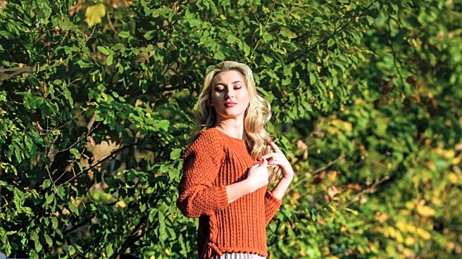 Fashion Experts Highlight Versatile Styling Options for Pleated Skirts in Fall