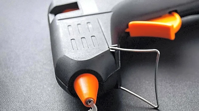 Modified Hot Glue Gun Offers New Method for Bone Repair in Surgery