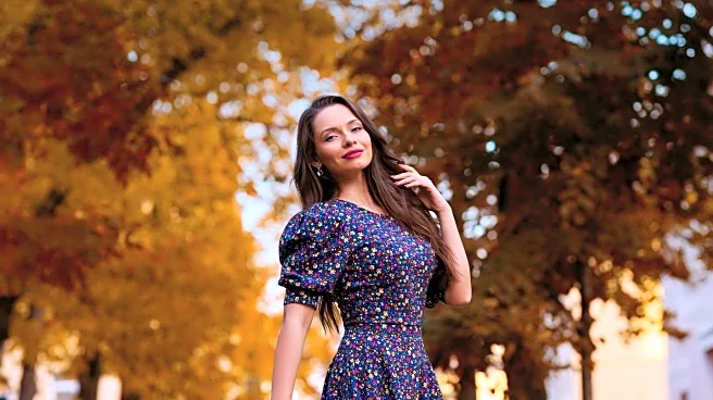 Fashion Designers Embrace Retro-Femininity in Autumn Collections