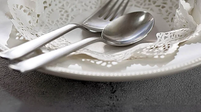 Influencer Grace Elkus Reveals Viral Hack for Removing Utensil Marks from Plates