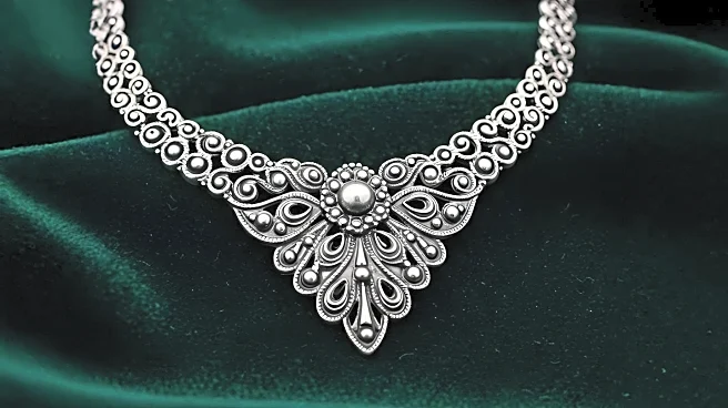 Titanic Necklace Exhibited in Orlando After a Century