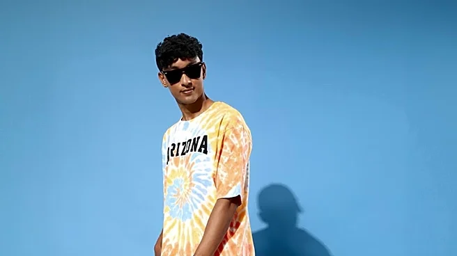 Arizona Dad's 17-Year Tradition with Daughter's Birthday Shirt Captivates Social Media