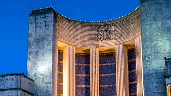 Klyde Warren Park Hosts Dog Adoption Event Amid Community Engagement