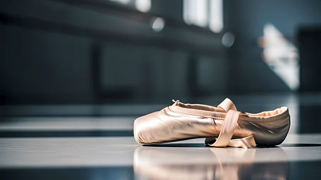 Elizabeth Berkley Reflects on Career Challenges After 'Showgirls' Fallout