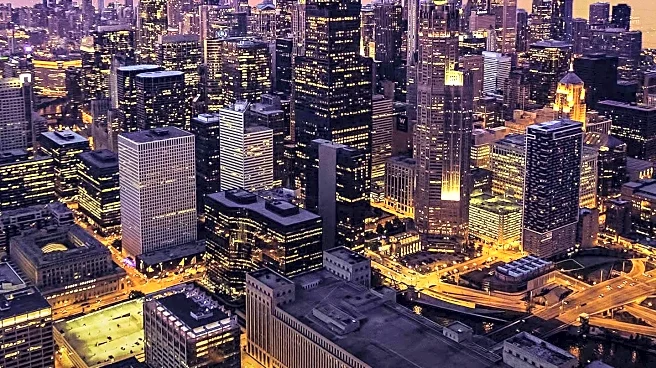 Northern Lights Illuminate Chicago Night Sky, Captivating Residents