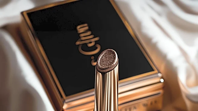 Charlotte Tilbury's Beauty Light Wand Offers Versatile Glow for Makeup Enthusiasts