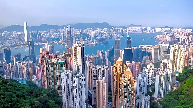 Photographer Captures Nature's Resilience in Hong Kong's Urban Landscape