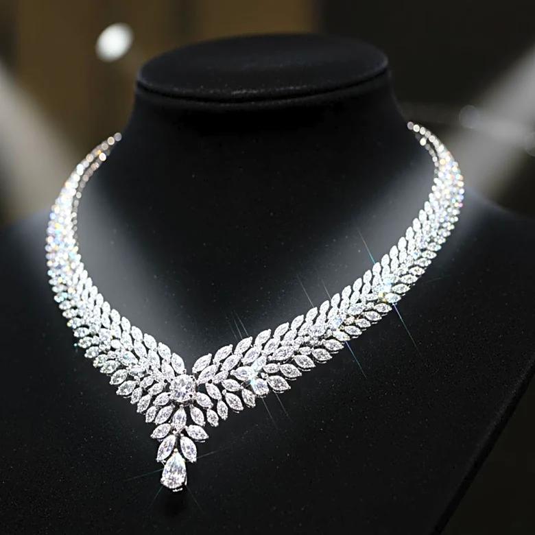 Paris Jewel Exhibition Opens Amidst Security Concerns Following Louvre Heist