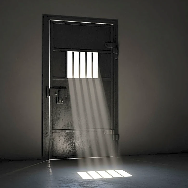 Iran Sentences Nobel Laureate Narges Mohammadi to Additional Prison Term Amid Crackdown