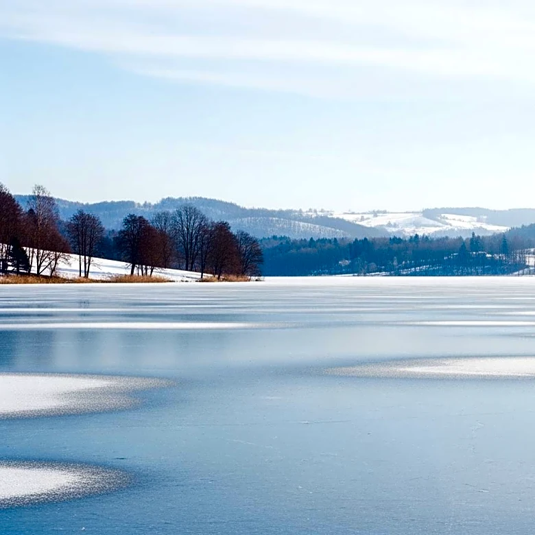 Prolonged Cold Spell Freezes Canandaigua Lake