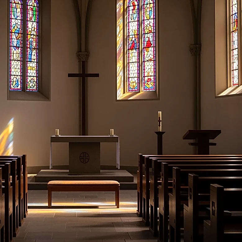 Clergy Members Challenge Shackling Practices at Broadview ICE Facility During Holy Week
