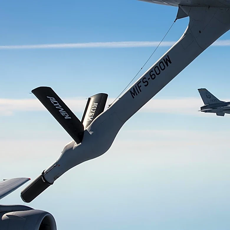 Chilean Air Force Refuels American F-35A Fighters En Route to FIDAE Air Show