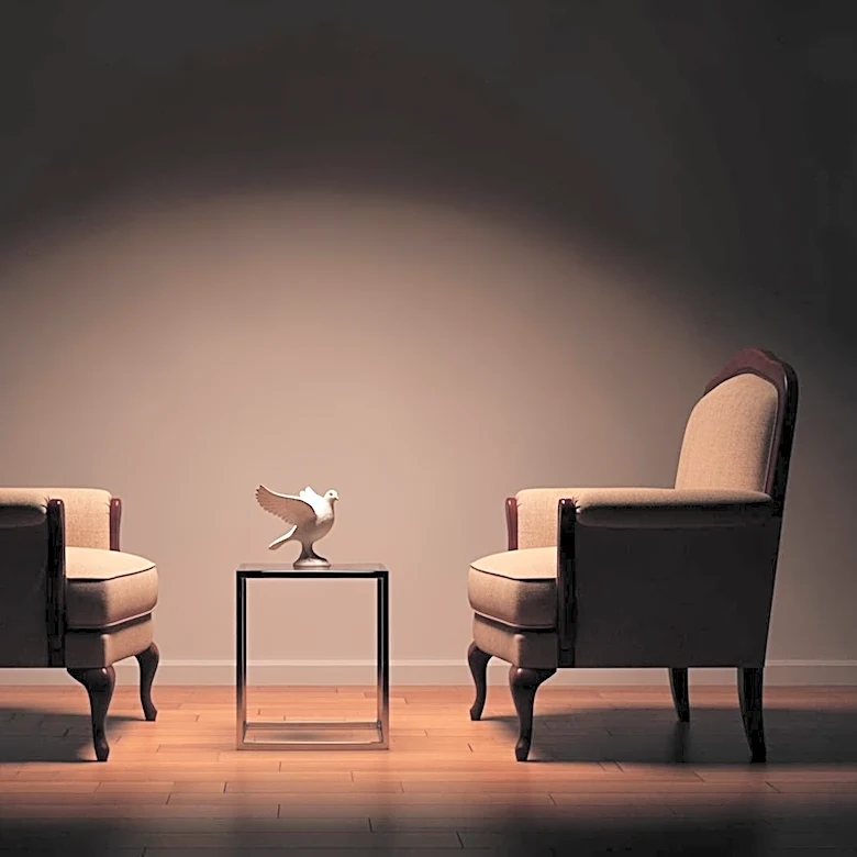 Alex Jones Claims Melania Trump Breaks with President Trump Over Epstein Statement