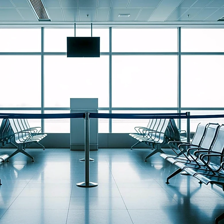 United Airlines Passenger Criticizes Preboarding Practices at Miami Airport