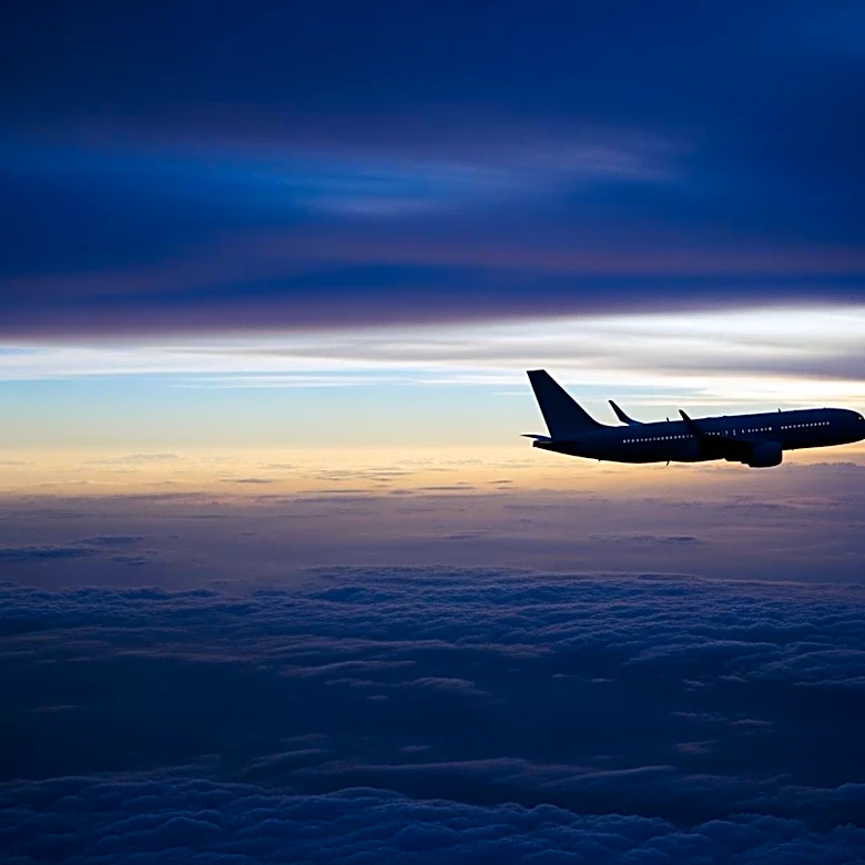 Icelandair Pilot's Unauthorized Flyover Raises Safety Concerns