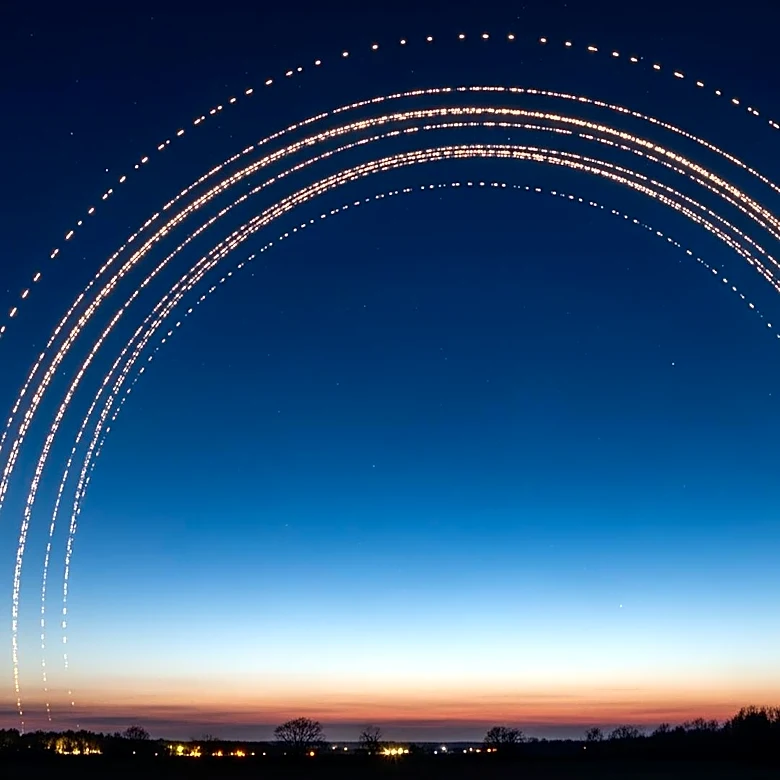 SpaceX's Starlink Launch Creates Spectacular Sky Display Over Georgia