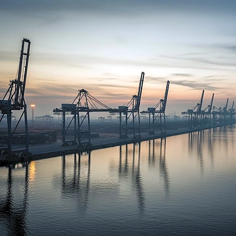 U.S. Implements Full Blockade of Iranian Ports Amid Strait of Hormuz Tensions