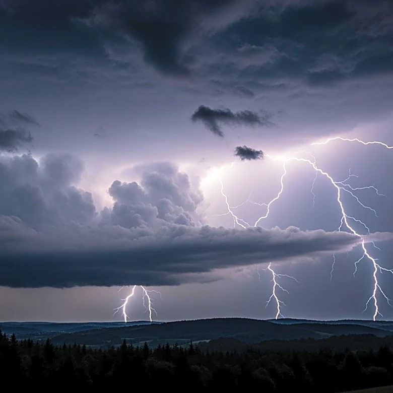 National Weather Service Issues Severe Thunderstorm Warning for Upstate New York Communities