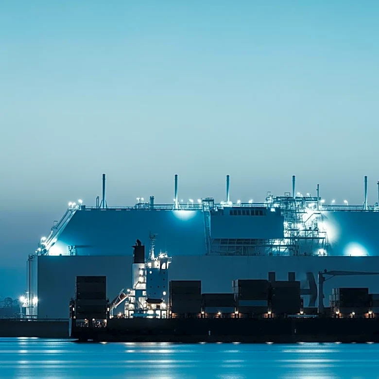 U.S.-Sanctioned Russian LNG Cargo Heads to India Amid Energy Market Shifts