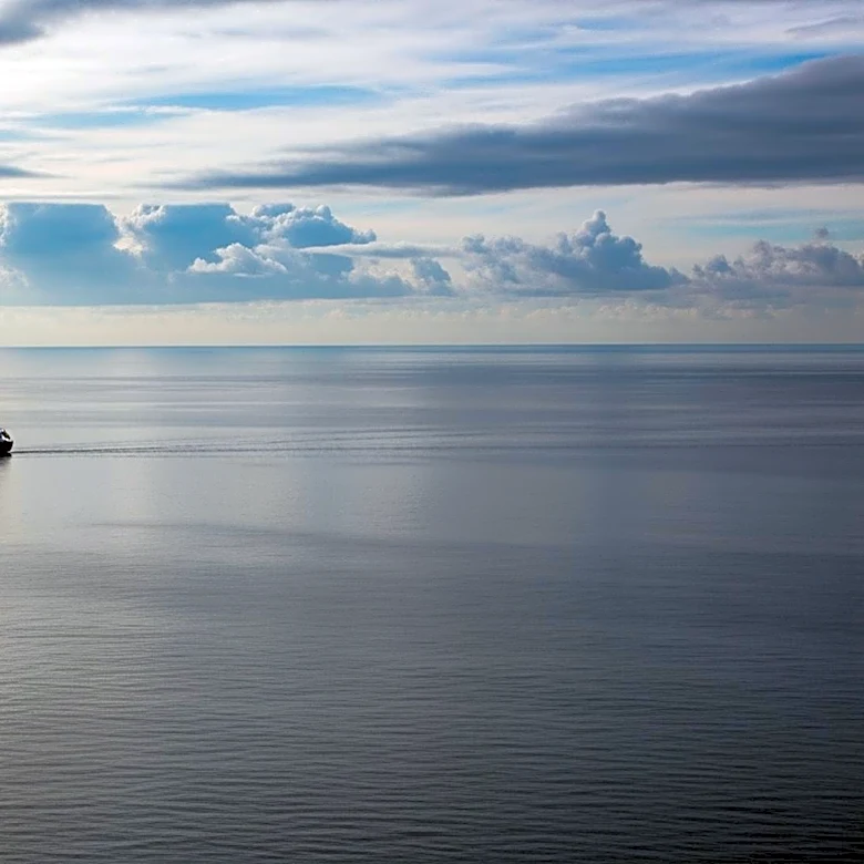 Global Seaborne Crude Oil Shipments Decline Amid Iran Conflict