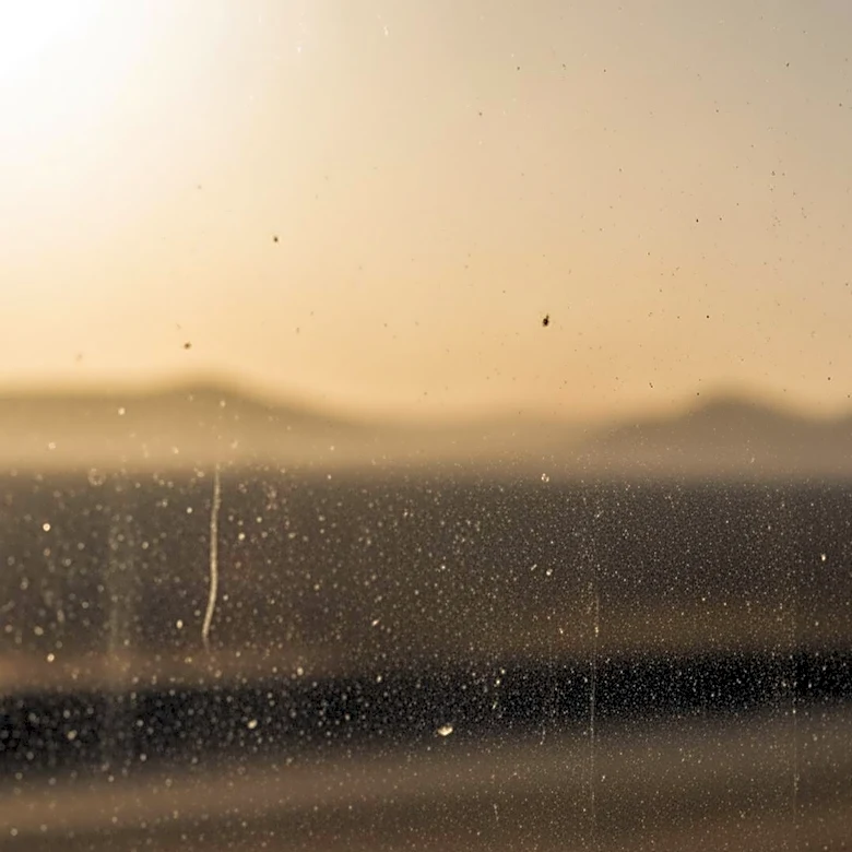 California Residents Advised to Stay Indoors Amid Severe Dust Pollution