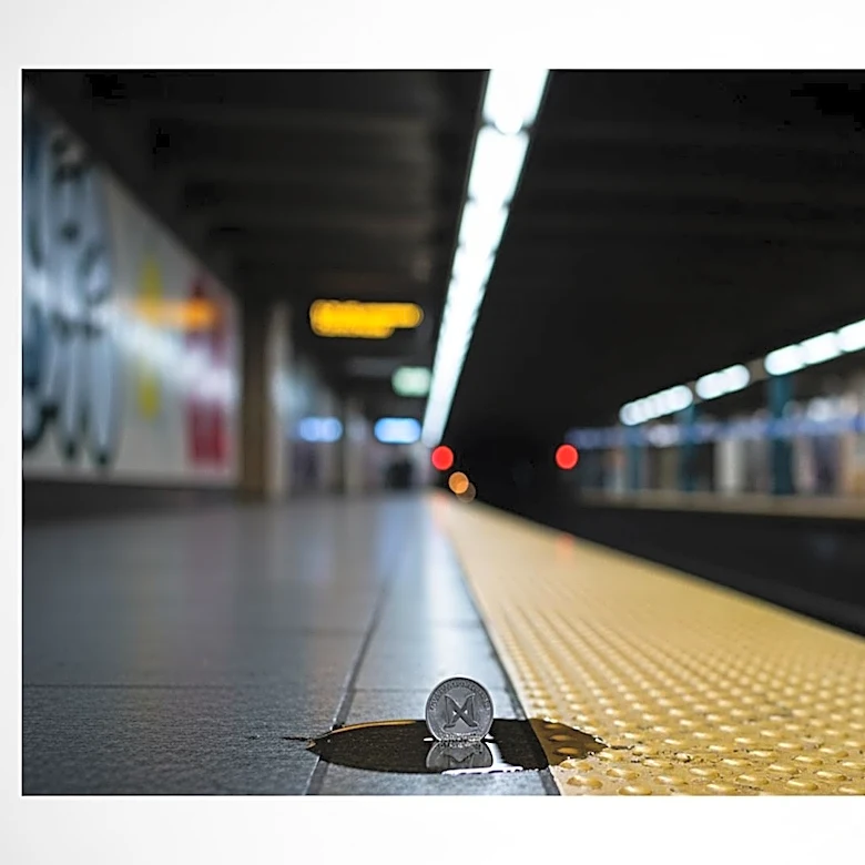 NYPD Launches Manhunt After 15-Year-Old Shot on Queens Subway