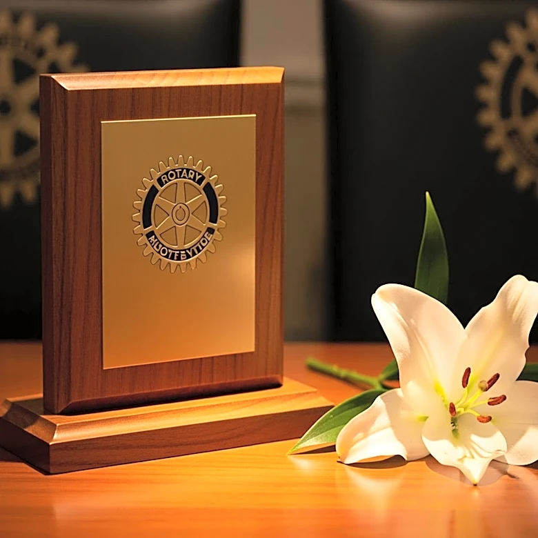 Lewistown Rotary Club Honors Students with Service Above Self Awards