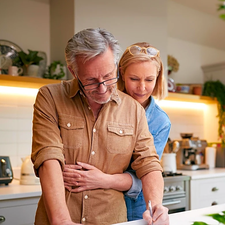 Study Finds Married Adults Have Lower Cancer Risk Compared to Singles