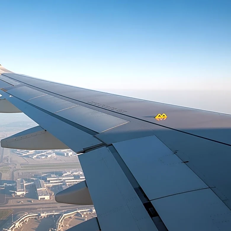 China's Major Airlines Report First-Quarter Profits Amid Operational Improvements