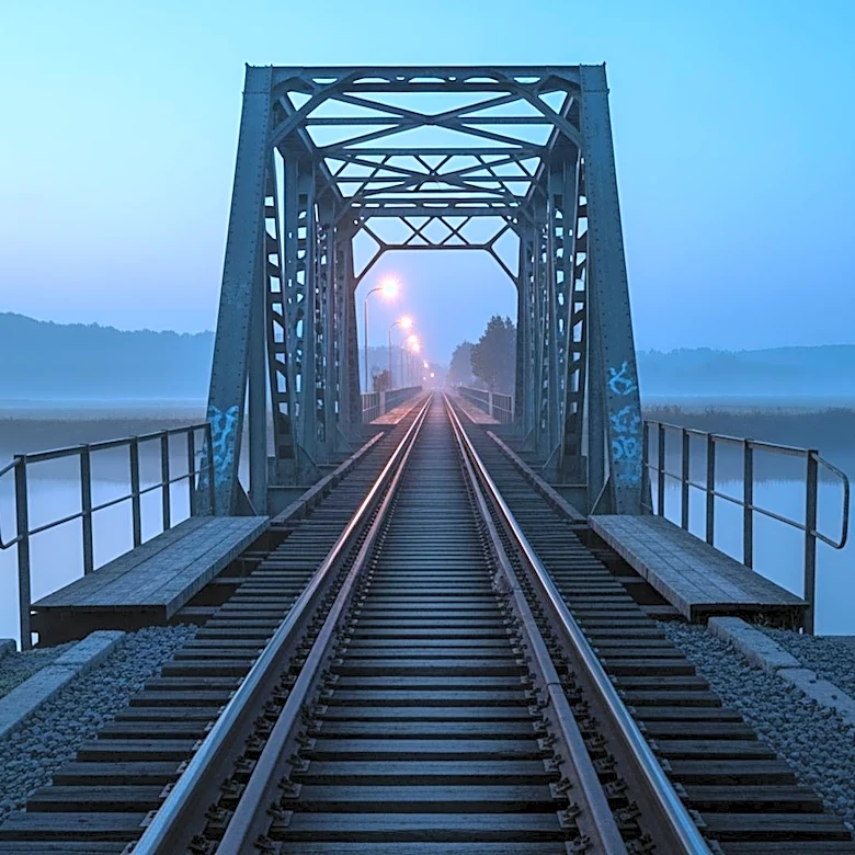 Unidentified Man Struck and Killed by Train on Harpeth River Bridge