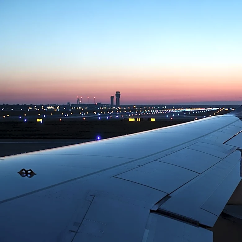 United Airlines Flight Incident at Newark Sparks Safety Investigation