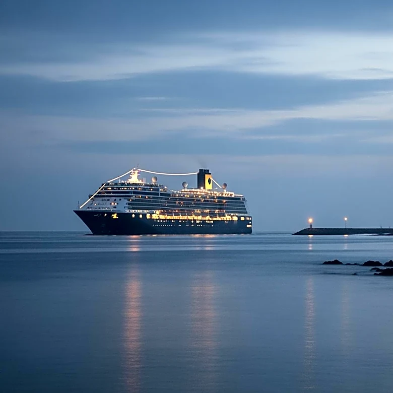 Cruise Ship Linked to Hantavirus Outbreak Approaches Canary Islands Amid Health Concerns