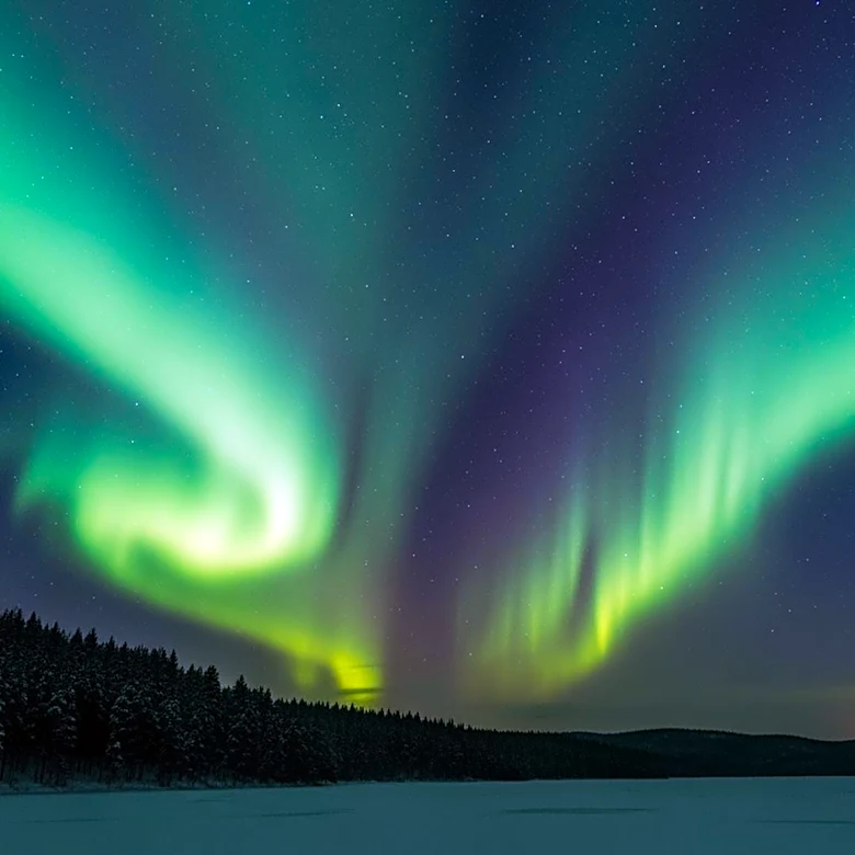 Geomagnetic Storm Brings Northern Lights to Northern U.S. States
