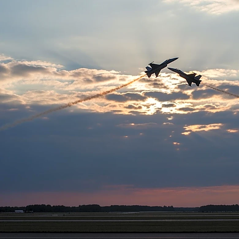 Idaho Air Show Collision: Navy Jets Crash, Crew Ejects Safely