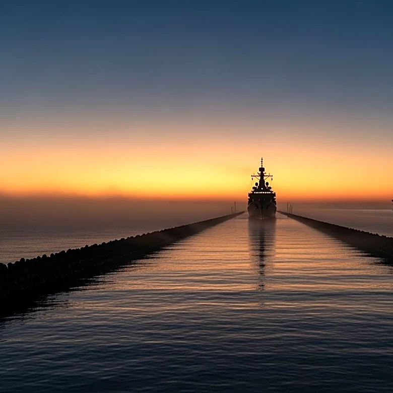 U.S. Navy Blockade on Iranian Shipping Continues Amid Tanker Interceptions