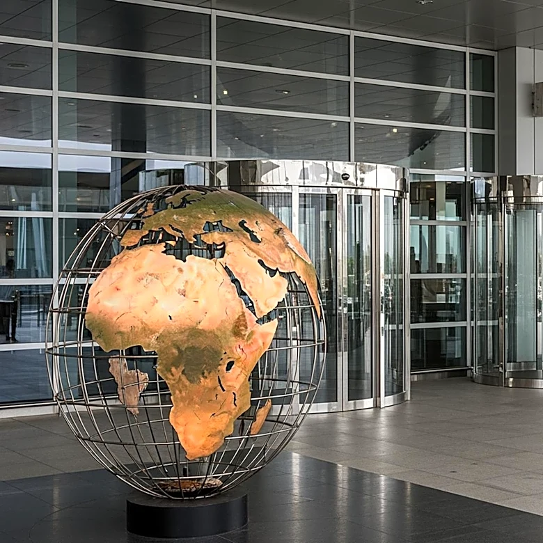 Bush Airport in Houston Designated as Entry Point for Africa Travelers Amid Ebola Outbreak
