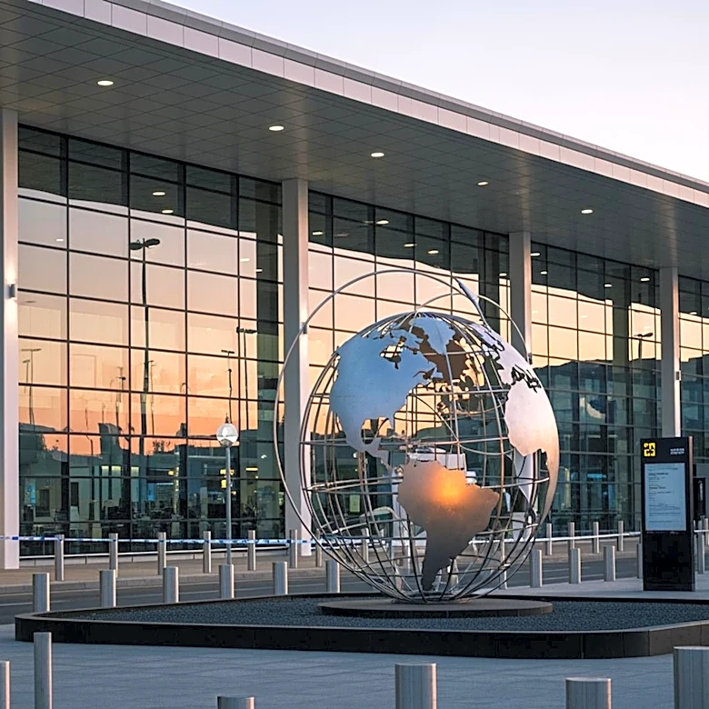 Bush Airport in Houston Designated as Entry Point for Africa Travelers Amid Ebola Concerns