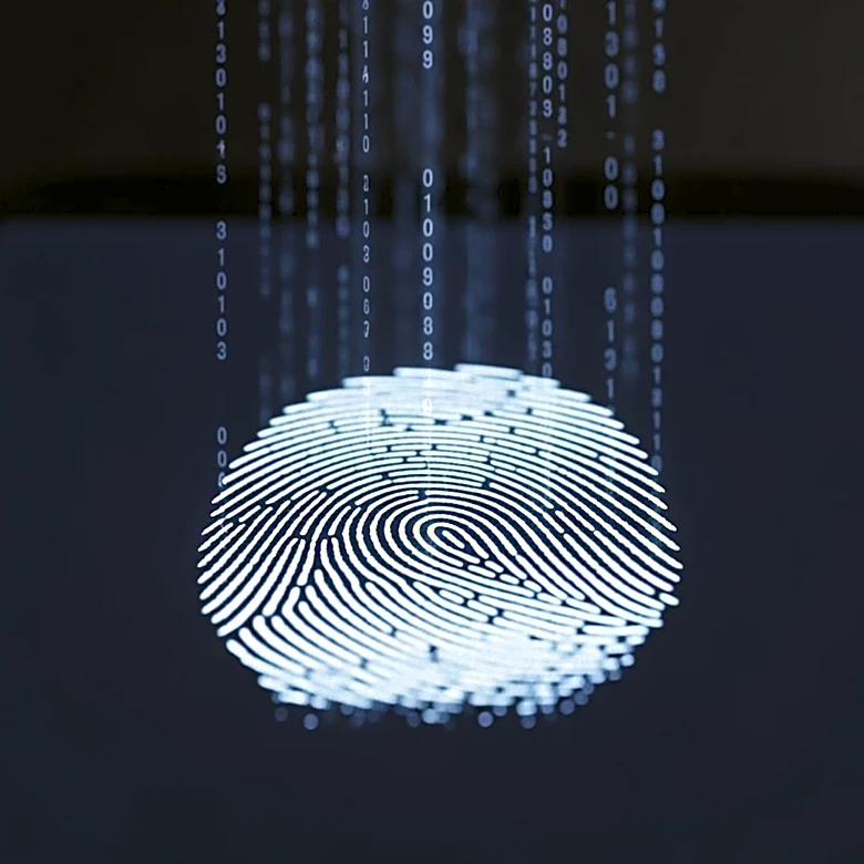 Cybersecurity Expert Warns of Biometric Risks from High-Resolution Selfies on Social Media