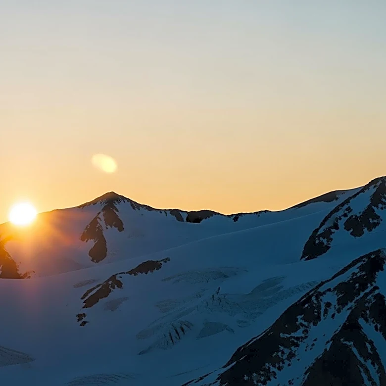 National Weather Service Issues Earliest Heat Advisory for Southern Alaska