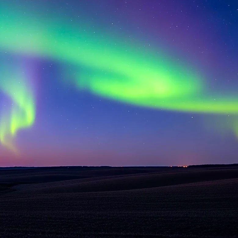 Central Illinois Anticipates Possible Northern Lights Display Due to Solar Activity