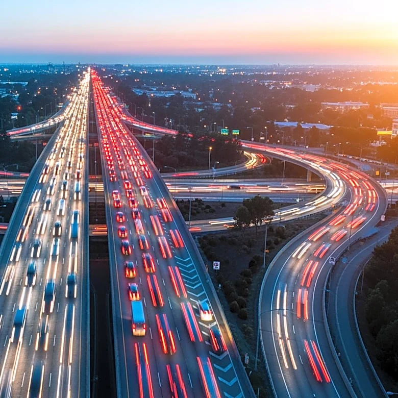 Police Shooting Causes Major Traffic Disruption on LA's 405 Freeway