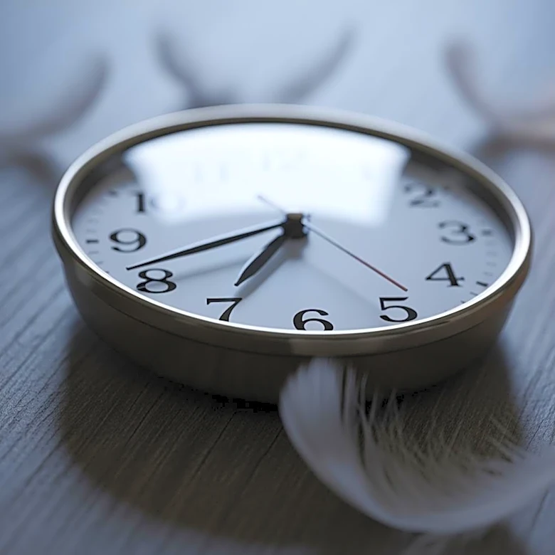 Study Links Irregular Sleep Habits to Increased Brain Tissue Damage in Older Adults