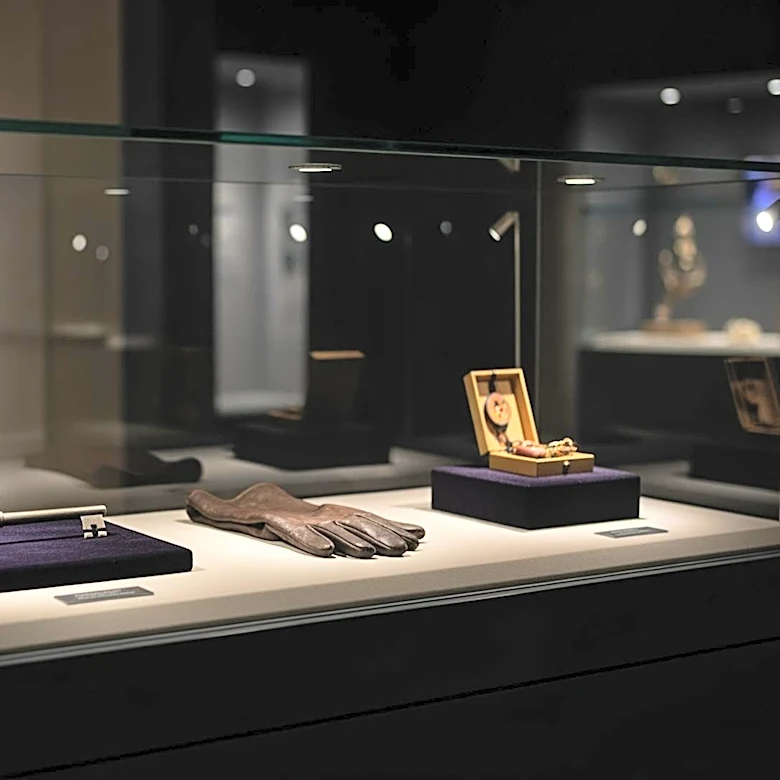 Uber's Lost  Found Index Reveals Decade of Unusual Left-Behind Items