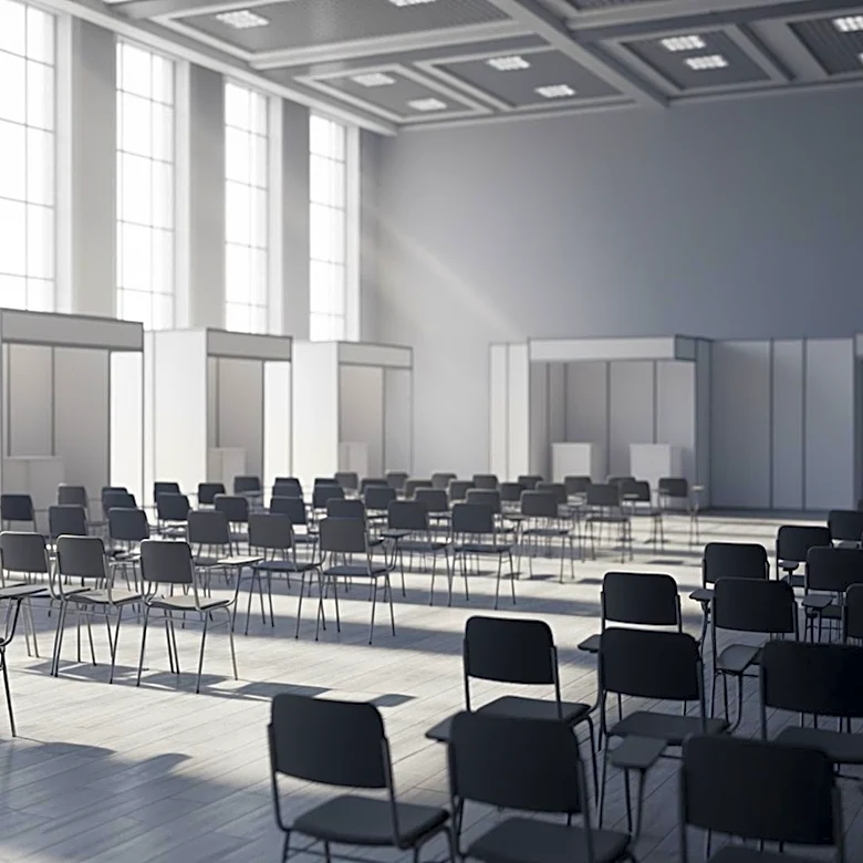 Young Job Seekers Face Challenges Amid Economic Uncertainty