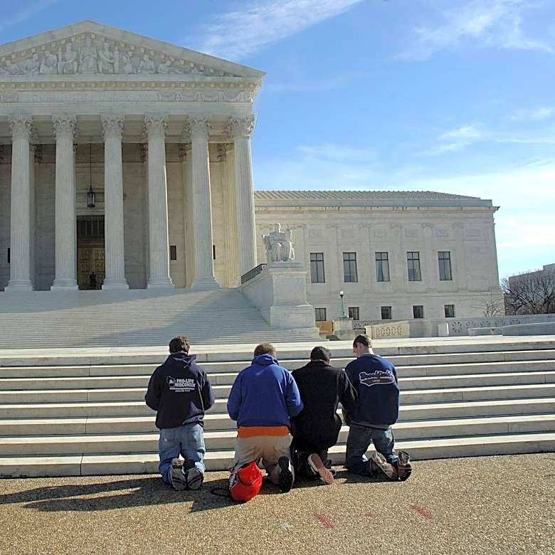 Supreme Court's Overturn of Roe v. Wade Spurs Complex Abortion Landscape